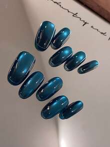 10片装按压式假指甲，短款蓝色猫眼简约秋季按压式假指甲，适合办公室日常佩戴，套装包含1张粘性贴片和1个迷你指甲锉。