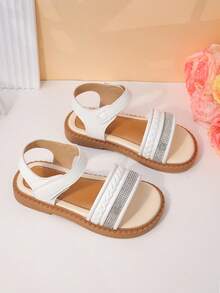 1 Pair Of Girls' Rhinestone Woven PU Sandals With Exposed Toes, Flat Bottom, Comfortable, Non Slip, Daily Leisure, Summer Party Shoes - Silver - View 5
