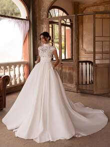 Elegant Detachable High Neck Lace Short Sleeve Satin A-Line Wedding Gown With Train, Wedding Dresses For Bride, Elegant And Comfortable, Includes Plus Sizes, Bridal Gown, Formal Dresses For Women, Suitable For Wedding, Party, Vacation, Bride, Formal Occasions, Dinner Dress, Prom Dress, After-Party Dress, Homecoming Dress, Cocktail Party, Birthday Party, Celebration, Gala, Festival, Ceremony, White - 白色 - 查看 1