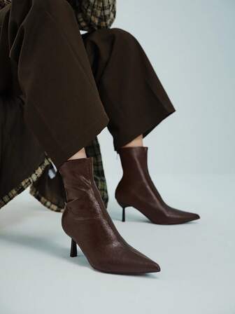 秋冬女士踝靴和短靴，7厘米高跟，弹力修身靴，舒适时尚靴，棕色高跟靴，女士靴子，猫跟