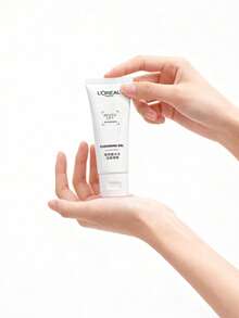 L'Oreal Revitalift Hyaluronic Acid Cleansing Gel, 30ml, Moisturizing Daily Facial Cleanser, Non-Drying Foaming Facial Cleanser - White - View 9