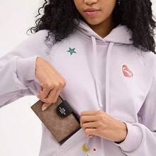 Coach Corner Zip Wallet In Signature Canvas Wallet And Purse For Women,Valentine's Gift For Her - nâu đen - Xem 2