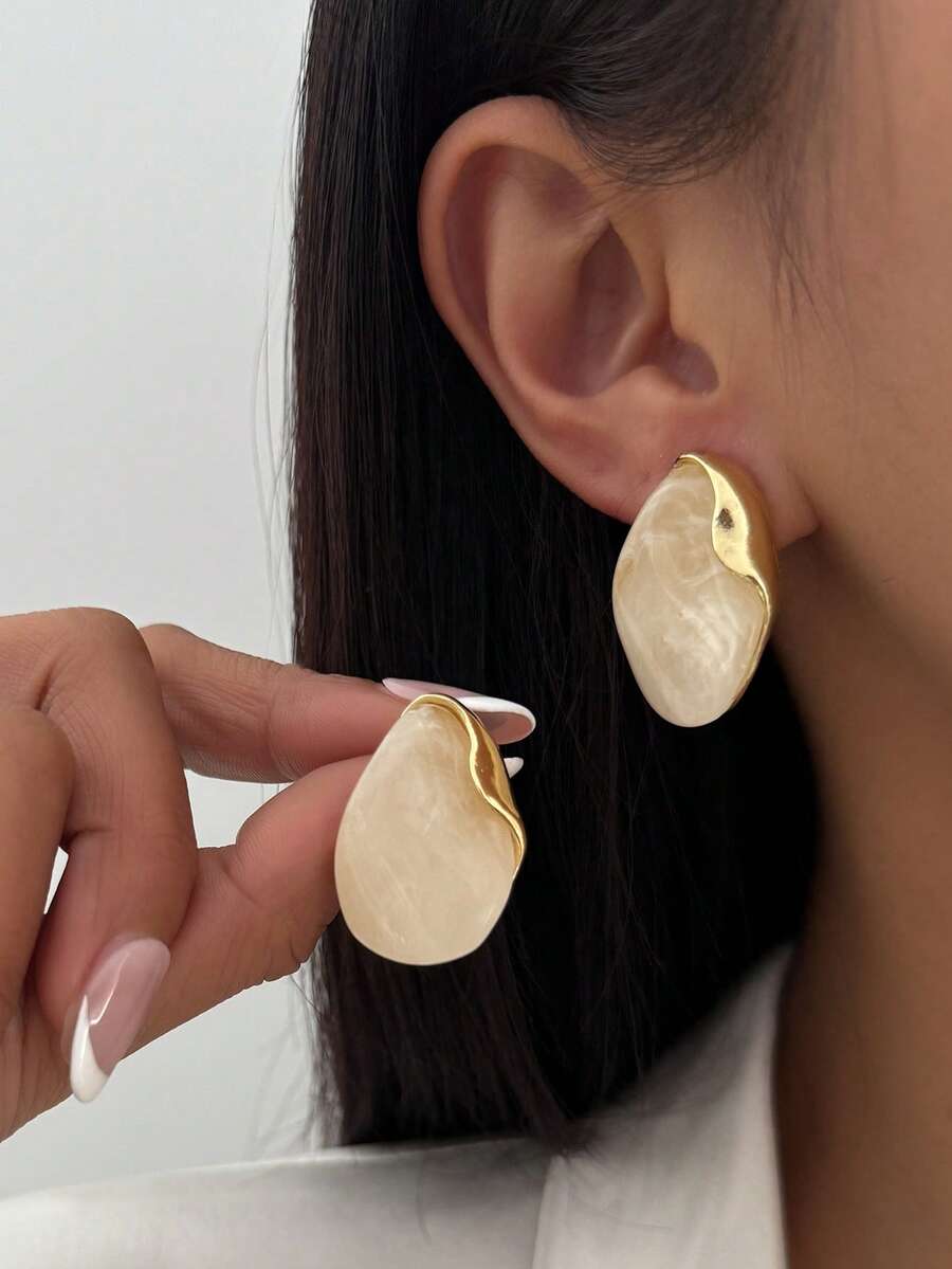 1 Pair Retro Fashion Asymmetric Tiger Eye Resin Stud Earrings, Elegant Jewelry Accessories For Women - Beige - View 1