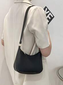Túi xách đeo vai cho nữ, túi xách da giả có khóa kéo, túi đeo chéo dễ thương kiểu hobo, thích hợp cho ngày Valentine, mùa cưới, quà tặng cho phù dâu, hoàn hảo cho sử dụng hàng ngày hoặc đi chơi buổi tối. Chiếc túi xách mini bằng da này phù hợp với nhiều trang phục và dịp khác nhau. - màu đen - Xem 4