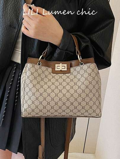 This Stylish European And American Retro-Style Women's Bag, Featuring A Custom Print And Scratch-Resistant Material, Is The Perfect Holiday Gift For Middle-Aged Mothers. Its Large Capacity Makes It Suitable For Daily Outings And Shopping, And Can Also Be Used As A Shoulder Bag Or Handbag.