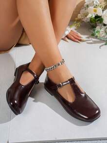 Women's Casual Versatile Shoes, New Design Round Toe Soft & Comfortable Slip-On Shoes With Strap Decor, Suitable For Commuting And Daily Wear - Red - View 5