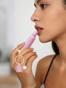 个性化唇彩钥匙扣，便携式口红袋吊坠，口红瓶造型，钱包形状吊坠配浅金色链条，字母 A-Z，管状包装吊坠，唇彩和口红钥匙扣挂件，旅行配件 - 彩色 - 查看 4