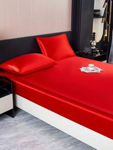 2件套红色高级丝滑缎面信封式枕套，柔软透气，不易起皱，呵护秀发肌肤，提升睡眠质量。枕套不含填充物，奢华丝滑，极致柔软透气，可机洗。是馈赠亲友和旅行的理想之选。信封式封口，清凉舒适，奢华床枕套，超柔软酒店枕套，适用于标准双人床、加大双人床和单人床。 - 紅色 - 查看 2