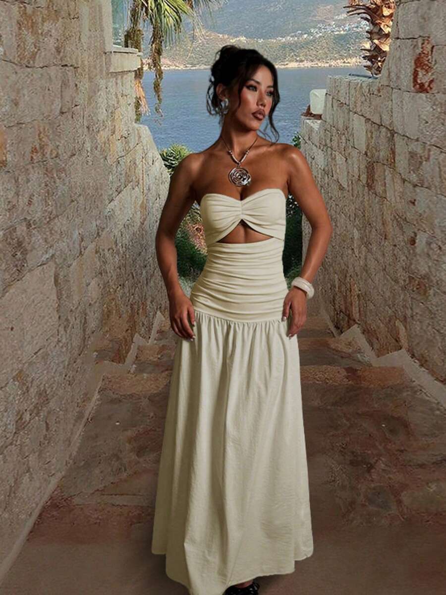 A Long Summer Dress, A Sexy Strapless Sheer Solid Color Beach Vacation Girl's Dress, Suitable For Wearing As A Long Dress For Valentine's Day Party. Wedding