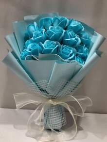 15支优雅混色玫瑰花束，包含红色、粉色、紫色和蓝色。情人节送给女友或爱人的完美礼物。手工芬芳的玫瑰象征着永恒的爱，永不凋零的浪漫誓言。奢华花束，生日、周年纪念日、七夕节和情人节的理想惊喜之选。 - 彩色 - 查看 10