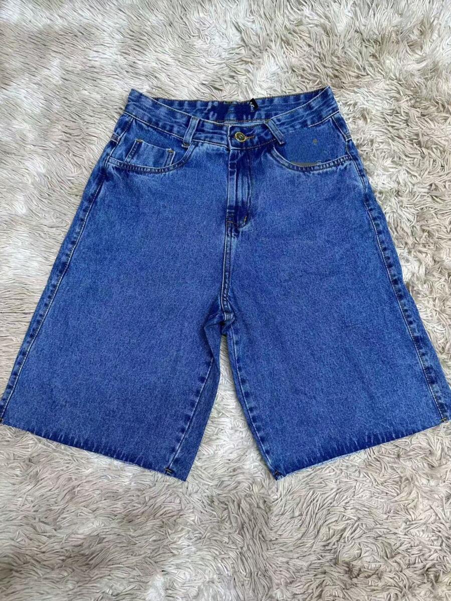 Women's Basic Denim Shorts With Pockets - Marmorizado Desfiada - View 1