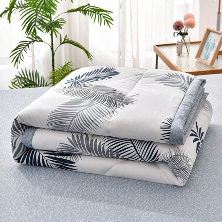 1pc Skin-Friendly Plaid + Floral Quilted Wide-Edge Summer Quilt, Soft & Fine, Moisture-Wicking & Breathable, Minimalist & Fashionable Air Conditioning Quilt - Like Water - View 1