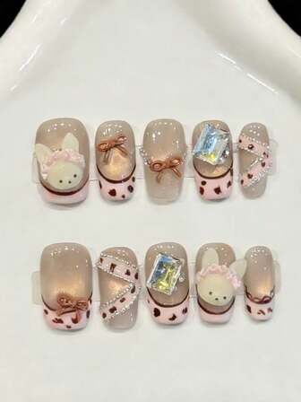 10 st korta kista handgjorda press-on naglar för fest och vardagsbruk, rosa naglar, rosa rosett, glänsande och bländande, lätta att bära. 10 st Y2K handgjorda press-on naglar, glänsande starka, naglar, lämpliga för tjejer och kvinnor, festivaler, fester och vardagsbruk.