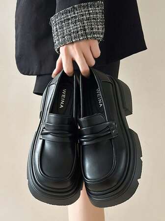 Women's Thick Sole Chunky Heel Loafers, Matte Black, British Style Platform, Slip-On, Retro College Vibe, Versatile