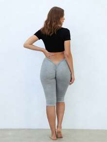 Women's Short, Fitted Leggings, Made With Stretchy Fabric, Featuring Anti-Exposure Shorts And Knee-Length, Lightweight Pants, Perfect For Comfortable And Form-Fitting Wear During Sports And Fitness Activities. - Tro - Xem 2