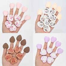 Printed Heart-Shaped Finger Sponges 5/10/20/50pcs, Beauty Makeup Sponge For Mixed BB Cream & Foundation Liquid Concealer Application. Especially Suitable To Cover Local Flaws And Blemishes On Eye Area, Nose Wings, Lip Corners With Precise Contouring