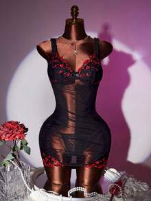 Bộ đồ lót gợi cảm 2 món dành cho nữ, gồm áo ngủ babydoll ren thêu họa tiết, áo ngực tam giác xuyên thấu và quần lọt khe màu trơn, đồ ngủ thoải mái cho ngày Valentine. - màu đen - Xem 8