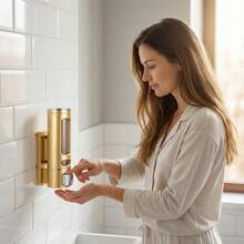 1 bình đựng dung dịch sát khuẩn tay gắn tường dung tích lớn, kiểu nhấn tay, màu vàng kim, phụ kiện phòng tắm, bình đựng xà phòng rửa tay, thích hợp sử dụng trong phòng tắm khách sạn, bệnh viện, văn phòng, nhà bếp. Phụ kiện gắn tường thiết yếu cho phòng tắm, bình đựng dung dịch sát khuẩn tay, bình chứa chất lỏng, trang trí phòng tắm, phụ kiện phòng tắm, bộ bình đựng xà phòng. - Nhiều màu - Xem 7