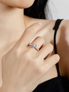 1ct D Farbe VVS Klarheit Moissanit Halo 925er Sterling Silber Platinbeschichtet Klassisch Eleganter Luxus Offener Ring, geeignet für Frauen Verlobung, Hochzeit, Freundin Geschenk, Hochzeitsfeier und täglichen Gebrauch, 1ct Moissanit Hauptstein mit brillantem Feuer und Funkeln, hypoallergene 925er Silber Fassung, modernes minimalistisches Design, unverzichtbar für Arbeit und formelle Anlässe - offener Ring - Übersicht 2