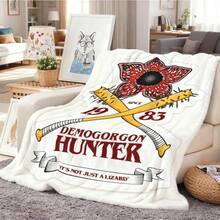 1PcsSTRANGERVintageBlanketIntricateDemogorgonDesignWithCrossedBats,PerfectGiftForHalloweenAndSciFiFansMonsterBlanket,NapBlanket,ThingsBlanket, Eleven, Mike, Dustin, Lucas, Will, Vecna, Jim, Joyce, Nancy, DemogorgonBlanket,OutdoorCampingTravelBlanket,DurableFabric, ArtisticDesign,VersatileAccessory,OutdoorEnthusiasts, Lucas, ThePerfectChristmasGift,ThingsOutdoorCampingTravelBlanket,DurableFabric, ArtisticDesign,VersatileAccessory,OutdoorEnthusiasts, Lucas, ThePerfectChristmasgiftnapBlanket,OutdoorCampingTravelBlanket,DurableFabric, ArtisticDesign,VersatileAccessory,OutdoorEnthusiasts,ThePerfectChristmasGift, Suitable For Use In The Living Room, Bedroom, Camping, Etc., Christmas Gift, New Year Gift, Back-To-School Gift, Valentine's Day Gift, 67kpopdemonhunterskPopblanketmomgiftschristmasgiftsgiftsforwomengiftsfordadchristmasgiftschristiangiftsblanketssoftblankets,Cheetahprintblanket,Room.Decor, Bedroomdeccor,Valentine'sday,Chicagobears - 彩色 - 查看 7
