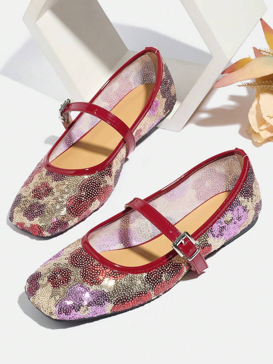 大码时尚亮片搭扣红色平底一脚蹬女鞋，夏季新款花卉镂空通勤度假轻便舒适玛丽珍鞋 - 紅色 - 查看 1