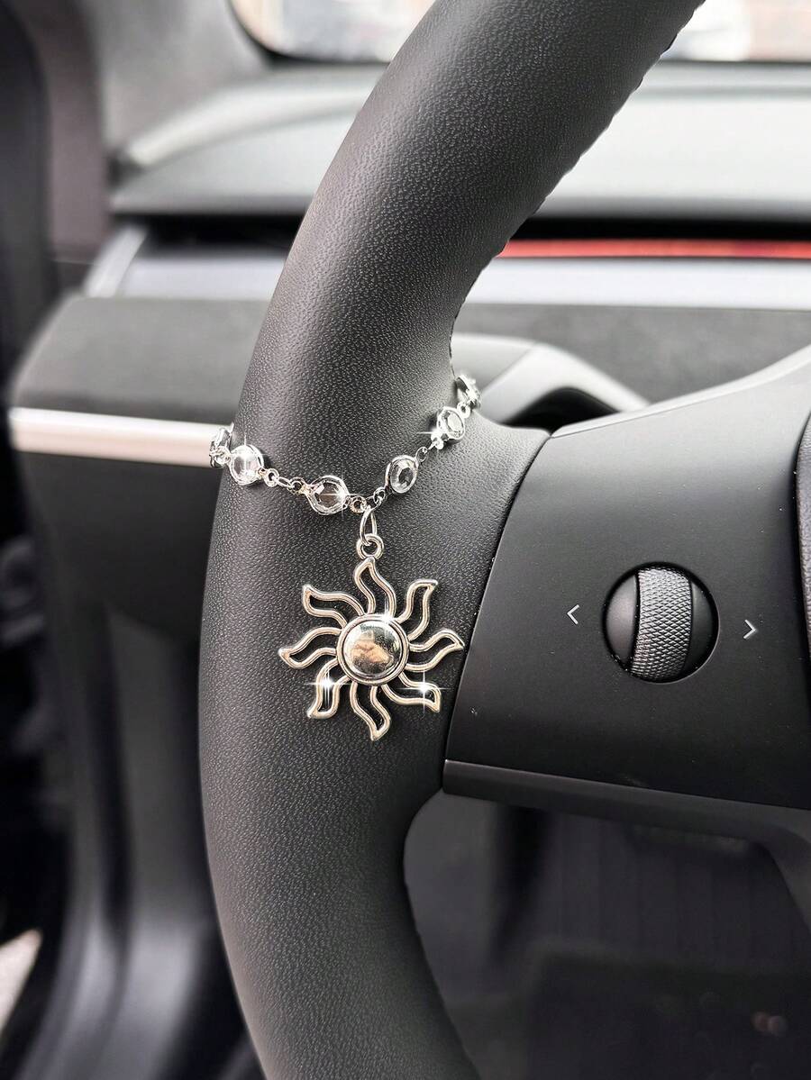 1 pieza Cadena decorativa para volante con estrella, luna y sol plateados, accesorio creativo de interior de coche - A - Ver 1