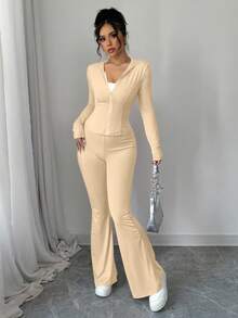 abyoxi Bộ 2 món gồm áo khoác có mũ kéo khóa và quần ống loe màu trơn, trang phục thể thao thường ngày thời trang, phù hợp cho hoạt động ngoài trời, dạo phố, thể thao, mặc hàng ngày, thể hiện cá tính riêng, dành cho nữ mùa thu/đông. - Màu be - Xem 5