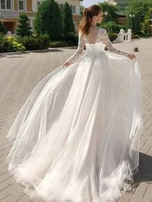 Elegant Classic Lace Applique A Line Tulle Formal Wedding Dress,Registry Office Dresses Engagement Bridal Gown,Evening Party Dress Birthday Party Dress Country Wedding,Romantic Church Ceremony Wedding Dress,Suitable For Wedding,Dating,Party,Singles' Party,Vacation,Formal Occasions,Dinner Dress,Prom Dress,Homecoming Dess,Cocktail Party,Wedding Guest Dress,Graduation - 白色 - 查看 6