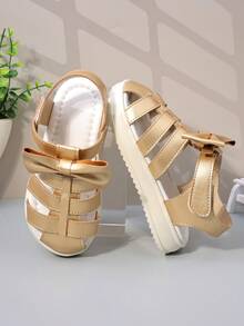 1双女童蝴蝶结编织带金色PU露趾凉鞋，平底，舒适透气，优雅甜美，适合夏季派对穿着 - 金色 - 查看 6