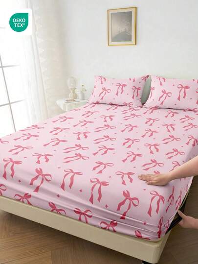 1 pieza Sábana ajustable, Ropa de cama, Protector de colchón, Cubrecama, Sábana ajustable, Textil para el hogar cómodo, Protector de colchón transpirable y antipelusas, Cubrecama con estampado de lazos rosas, Decoración del hogar, Apto para todos los tamaños de cama - Individual, Doble, Queen, King, Para todas las estaciones, Cubrecama a prueba de polvo, Excluye almohada y funda de almohada.