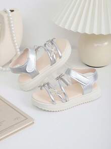 A Pair Of The Latest Summer Children's Silver Rhinestone Butterfly Decorated Multi-Strap Flat Sandals - A Comfortable Style, An Excellent Choice For Daily Outings, Summer Vacations And Shopping In Malls, , Fashionable, Casual And Comfortable - Silver - View 5