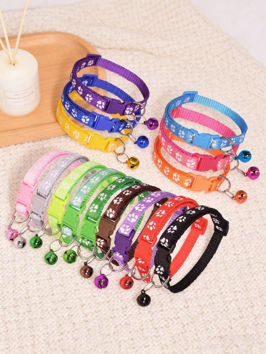 Collar con campana para gato, colorido y lindo, collar con campana y estampado de pata reflectante para gatos, collar de ajustable y colorido adecuado para gatos y perros pequeños