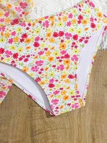 Tween Girls 3 PiecesBikini Sets, Cute Digital Print Knit Fabric Design, Halter V-Neck, Suitable For Summer, Beach, Vacation Swimming, Elegant, Fashionable, Minimalist, Refined Lady Outfit - Multicolor - View 5