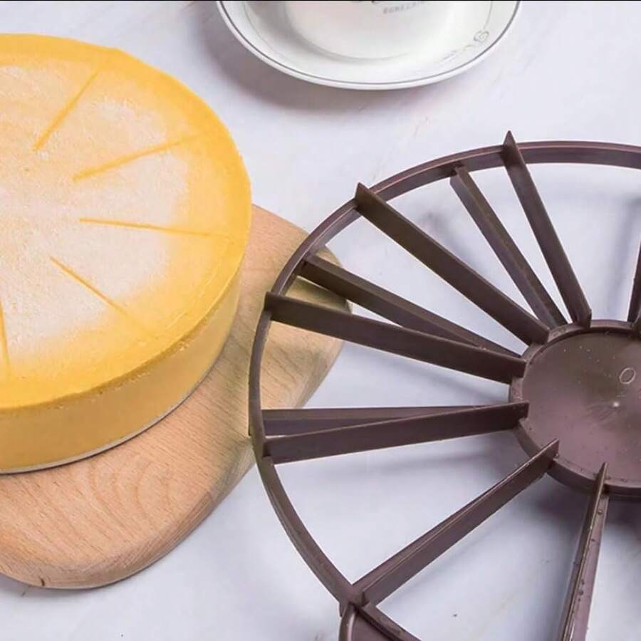 Cake Portion Cutter Cake Portion Marker Round Cake Slicer Double Sided Cake Portion Marker 10 Or 12 Pieces (White 26.8 Cm /10.6 In Diameter) - 棕色 - 查看 1