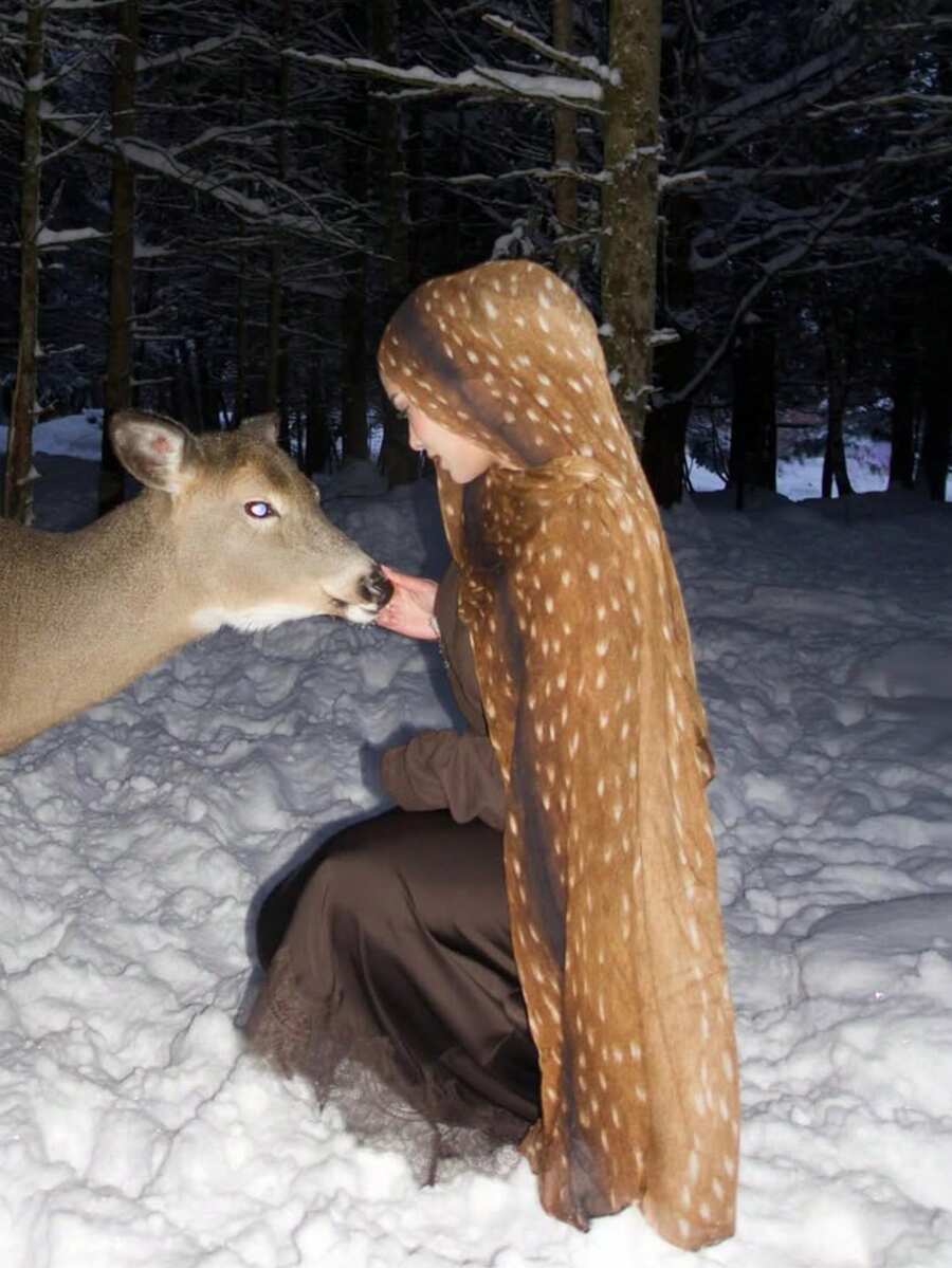 1pc Women's Bohemian Deer/Leopard Print Scarf, Lightweight And Breathable, Suitable For Daily Outfit Matching With Robes - Deer-patterned Brown - View 1