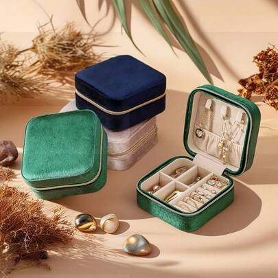Small Velvet Jewelry Box, Portable Travel Jewelry Box For Rings, Pendants, Earrings, Necklaces, Bracelets Storage And Organization, Suitable As Gift For Women Or Mother's Day, Jewelry Making Display And Packaging Supplies , Makeup Room Décor