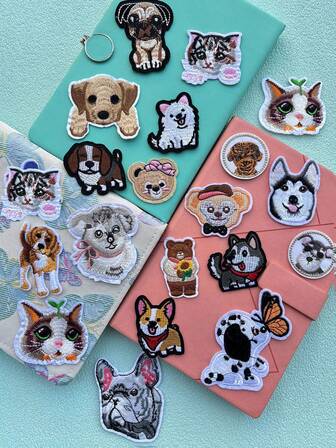 10/15 st broderade tygmärken med tecknad hund, DIY-kläder, väskor, skor, hattar, anteckningsböcker, jeansskjortor, klänningar, dekorativa tygmärken, strykning eller sömnad, slumpmässiga färger