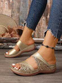 新款女士夏季亮片拼接厚底闪亮吸睛人字拖，度假沙滩休闲日常穿着 - 金色 - 查看 6