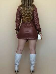 ChicMe 女士长袖翻领连衣裙，不对称金属纽扣修身PU皮连衣裙 - 棕色 - 查看 3