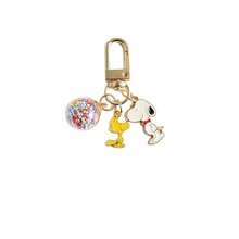 1pc Snoopy Metal Keychain, Cute Refined Minimalist Cartoon Couple Gift, Car Key Chain, Backpack Pendant, New Year/Valentine's Day/Easter Gift [Random Style] - Multicolor - View 3