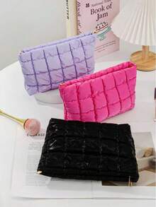 绗缝羽毛化妆包，时尚加厚化妆包，绗缝刺绣菱形图案化妆包，休闲手拿包，保暖迷你包，化妆品收纳包，迷你化妆包，旅行化妆包，圣诞礼物，朋友礼物，礼物，母亲节礼物，优雅球形包，也是理想的情人节礼物 - 彩色 - 查看 3