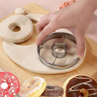Donut Cutter Stainless Steel Doughnut Cutter For Donuts, Bagels, Cookies & Biscuits, Professional Baking Tool For Christmas And New Year Parties Easy-To-Use Kitchen Gadgets & Accessories Dessert Baking Tool