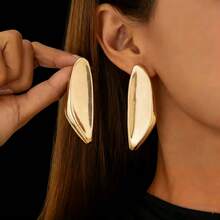 1 Pair Fashionable Asymmetrical Design Stud Earrings, Suitable For Women's Daily And Party Wear - Hemispherical Irregular Earrings - View 3