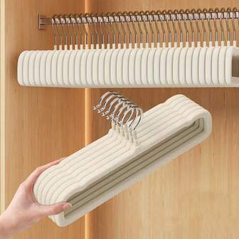 20/10/5/1 ชิ้น ไม้แขวนกางเกงกำมะหยี่ - ไม้แขวนเสื้อผ้าสักหลาดกันลื่น เหมาะสำหรับกางเกงลำลอง กางเกงยีนส์ ผ้าขนหนู และเสื้อชั้นใน ตะขอหมุนได้ 360° ดีไซน์บางประหยัดพื้นที่ เหมาะสำหรับเสื้อกล้าม กางเกงขาสั้น และเดรส