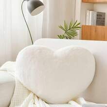 This Soft Pink Heart-Shaped Faux Plush Pillow Comes In Seven Colors To Choose From And Is Perfect For Both Indoor And Outdoor Decor.It Is Made Of Machine Washable Polyester Fiber And Is An Ideal Valentine's Day Gift For Women, With A Fluffy Texture. - 粉紅色 - 查看 6