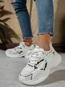 2024春夏新款软皮厚底运动鞋，女士透气网面跑步鞋，休闲运动鞋 - 白色 - 查看 3