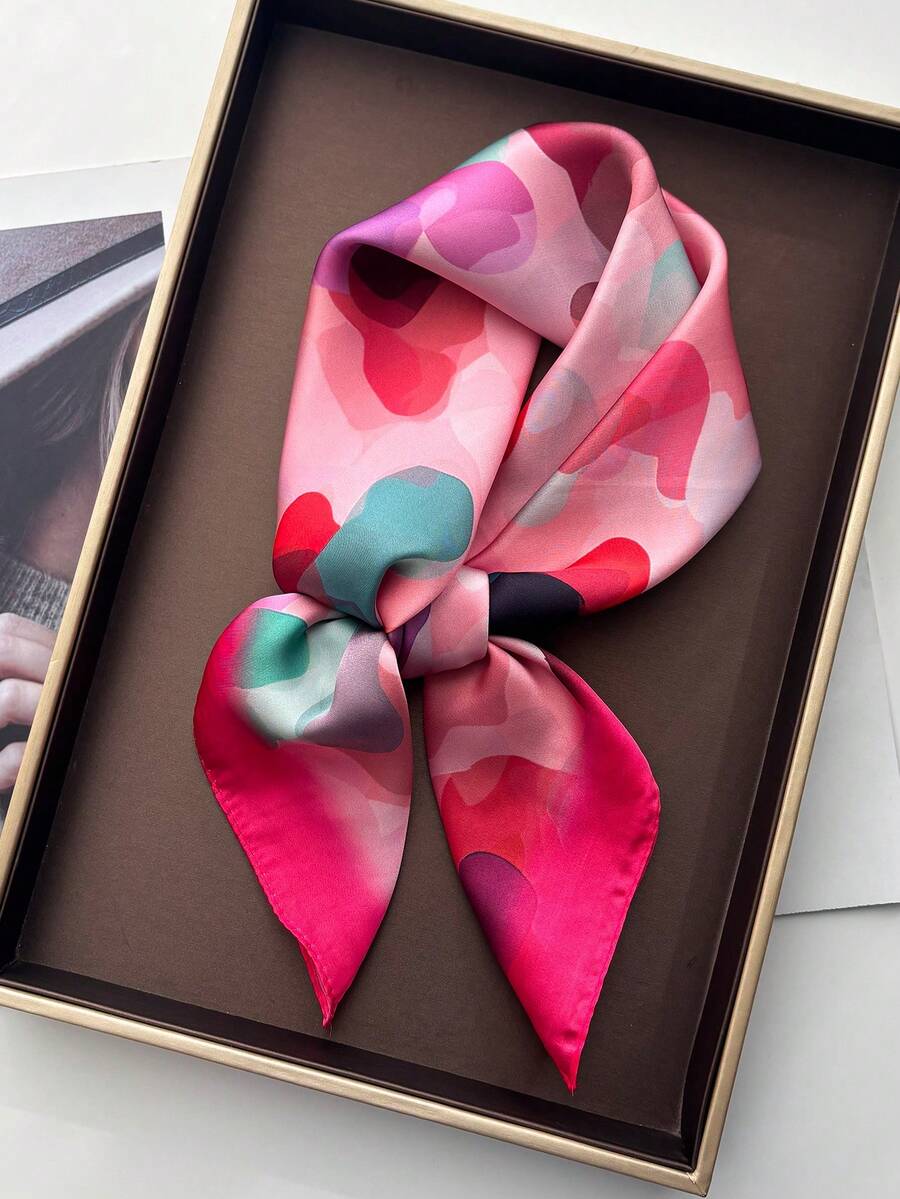 女士豹纹围巾一条，仿丝绸材质，时尚百搭，可作头巾或领巾使用。 - 紅色 - 查看 1