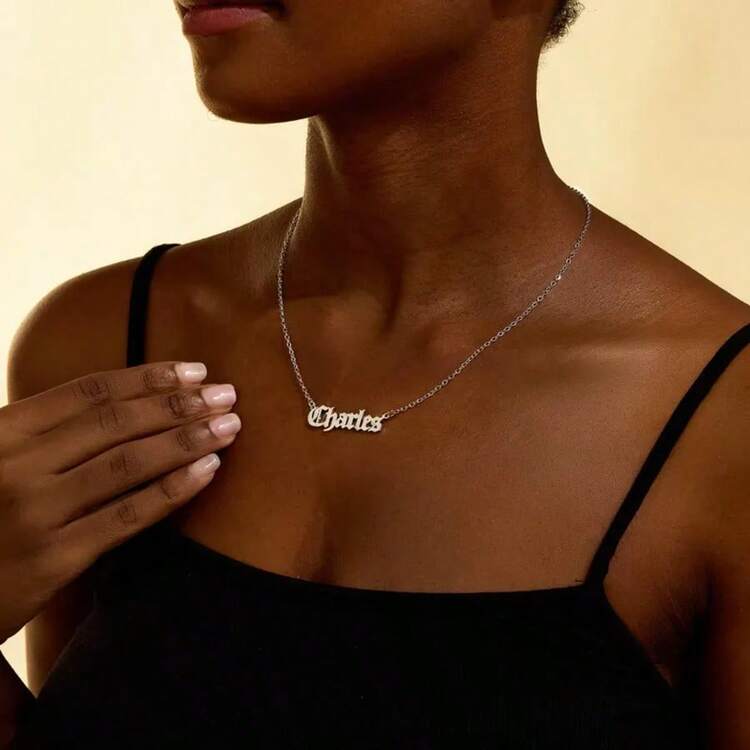 1 pieza Collar con nombre en inglés personalizado de estilo gótico, color plateado, regalo de Navidad - Multicolor - Añade 5