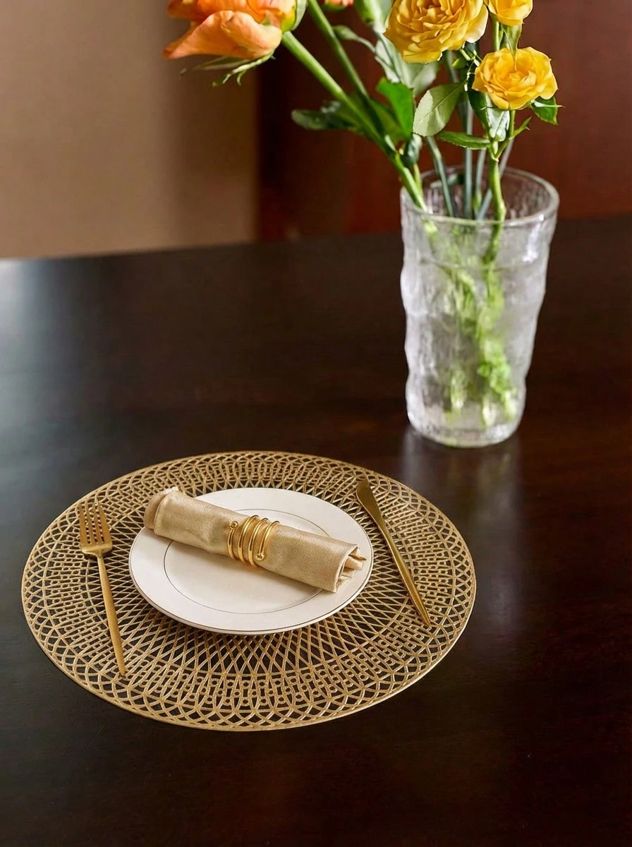 Cirelle 1 件/4 件/6 件/8 件/12 件 PVC 圆形金箔几何餐垫、节日装饰、餐桌垫、酒店、餐厅、家庭厨房隔热垫 - 圓形幾何餐墊 - 查看 1