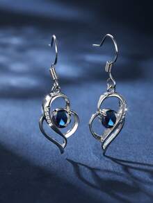 一对优雅花卉图案耳环，镶嵌闪亮立方氧化锆，简约精致，四季皆宜，是圣诞节、情人节、周年纪念日、生日、派对和日常佩戴的理想礼物，采用低致敏材质。 - 鋯石耳墜 - 查看 16